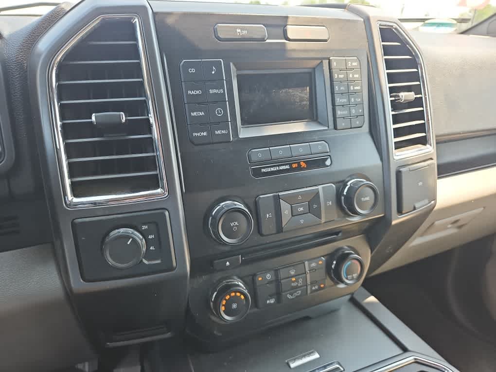 Used 2015 Green Gem Metallic Ford XLT image 7