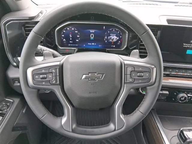 New 2026 Summit White Chevrolet LT Trail Boss image 9