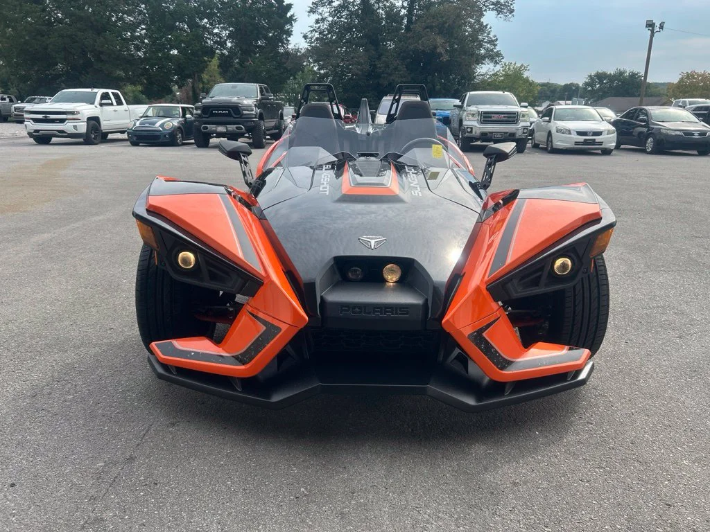 Used 2017 Orange Polaris SLR image 2