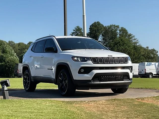 New 2026 Bright White Clearcoat Jeep Latitude image 1