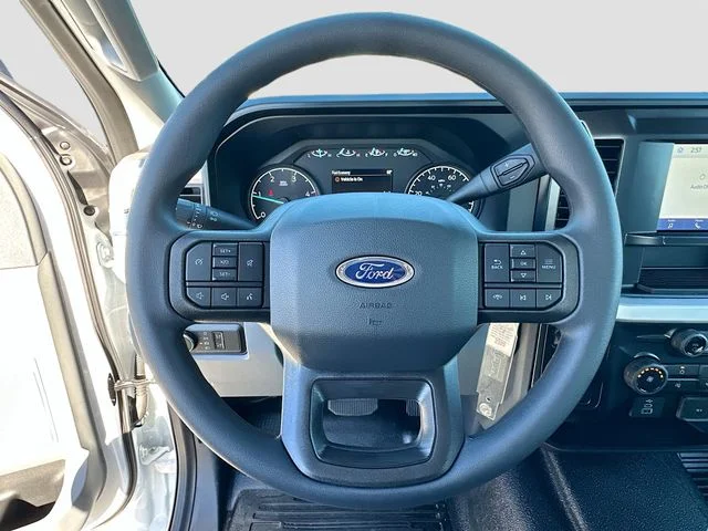 New 2026 Oxford White Ford XL image 7