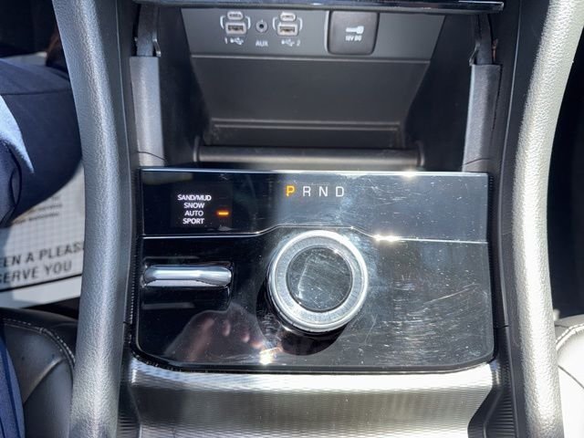 Used 2024 Silver Jeep Limited image 21