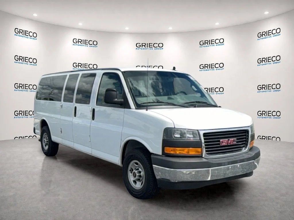2023 GMC Savana Passenger