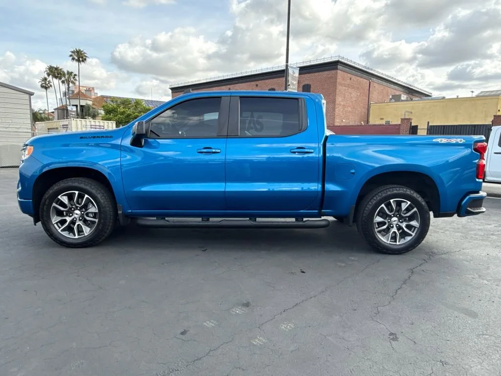 Used 2022 Glacier Blue Metallic Chevrolet RST image 9