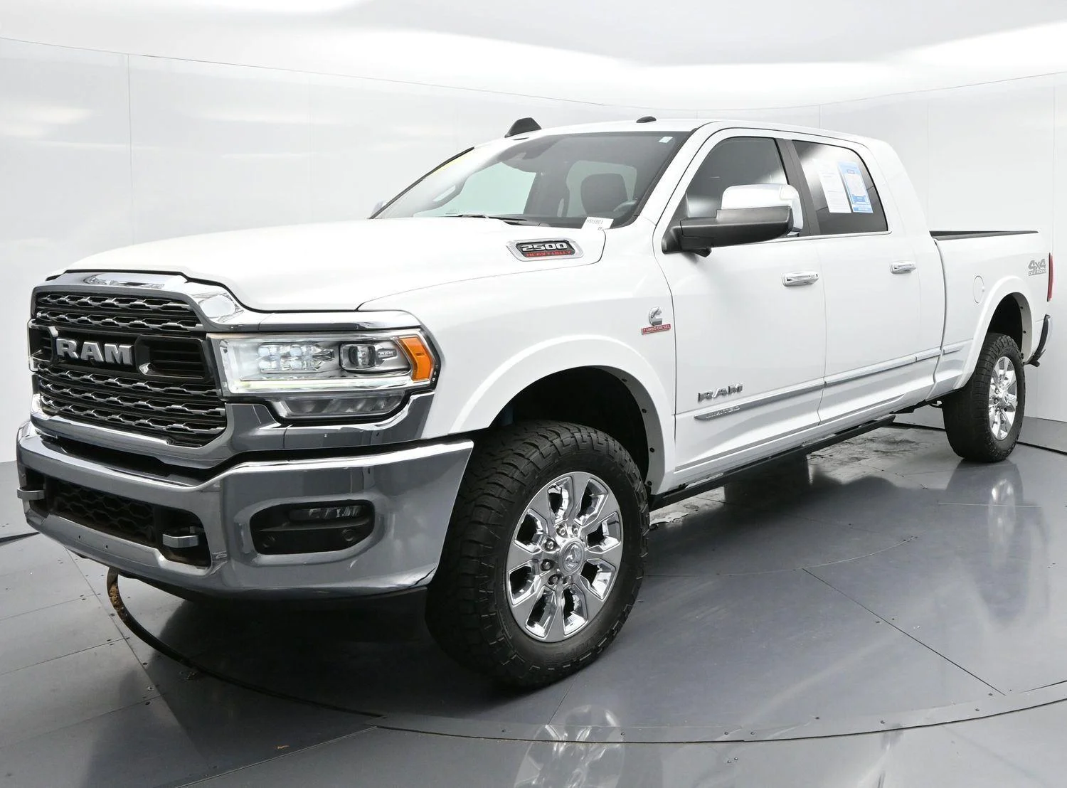 Used 2020 Bright White Clearcoat Ram Limited image 3