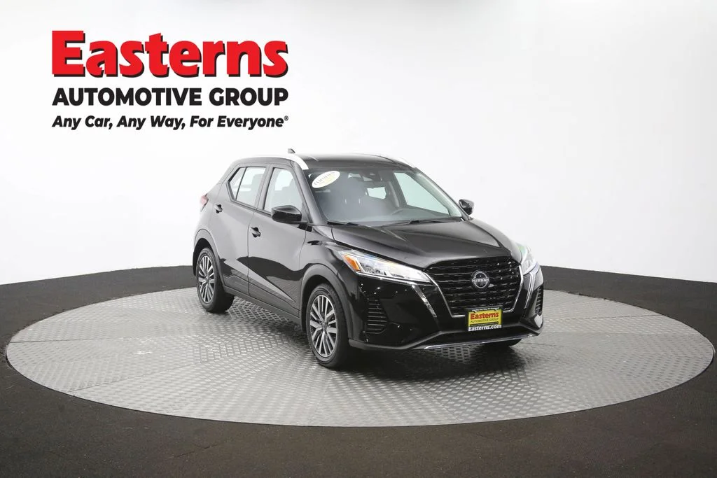 Used 2023 Black Nissan SV image 48