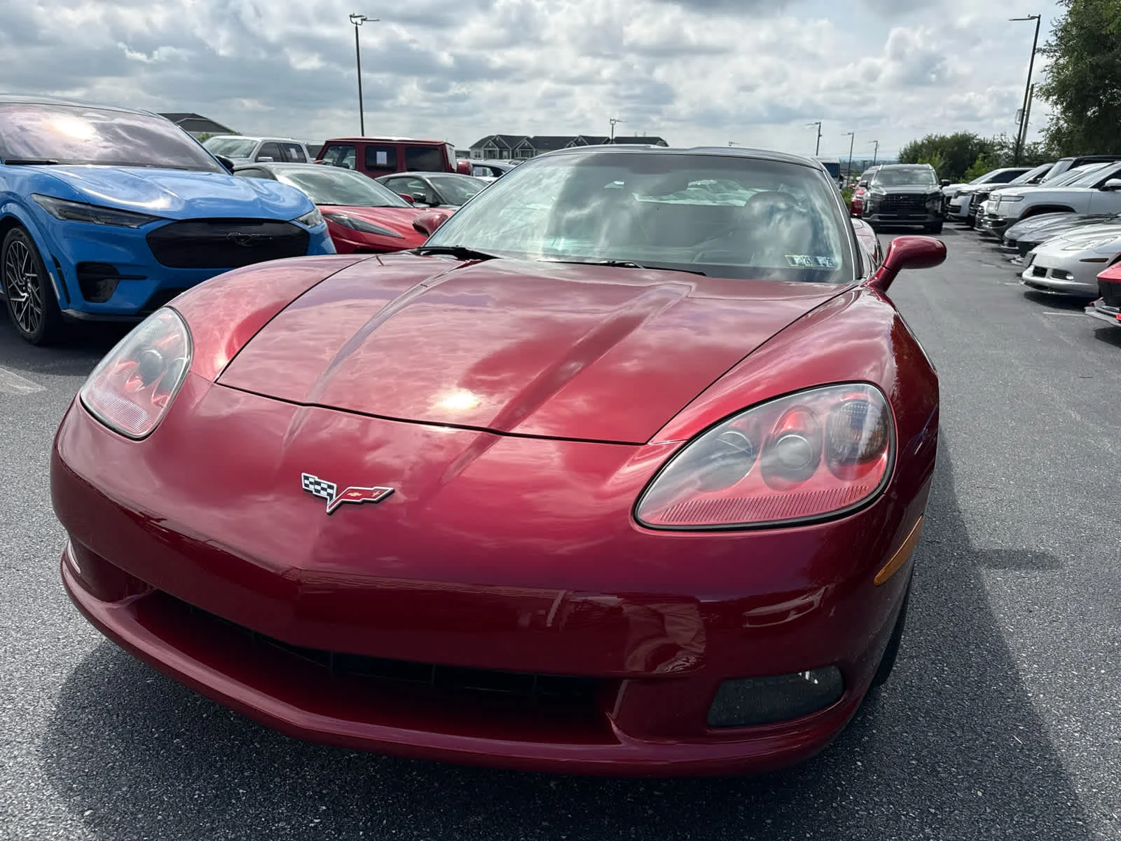 Used 2008 Crystal Red Metallic Tintcoat Chevrolet  image 11