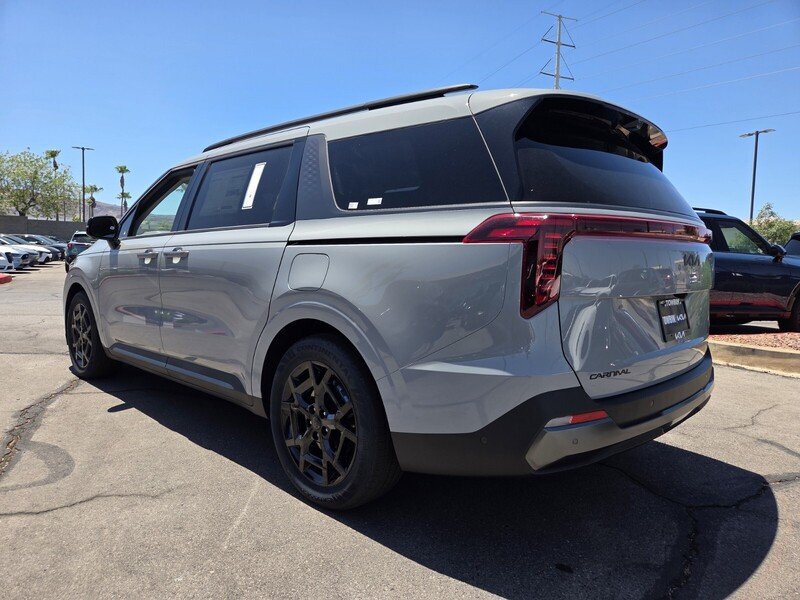 New 2025 White Kia SX Prestige image 4