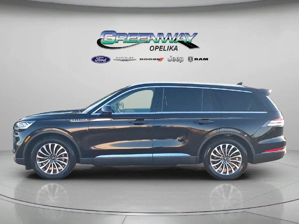 Used 2021 Black Lincoln Reserve image 3