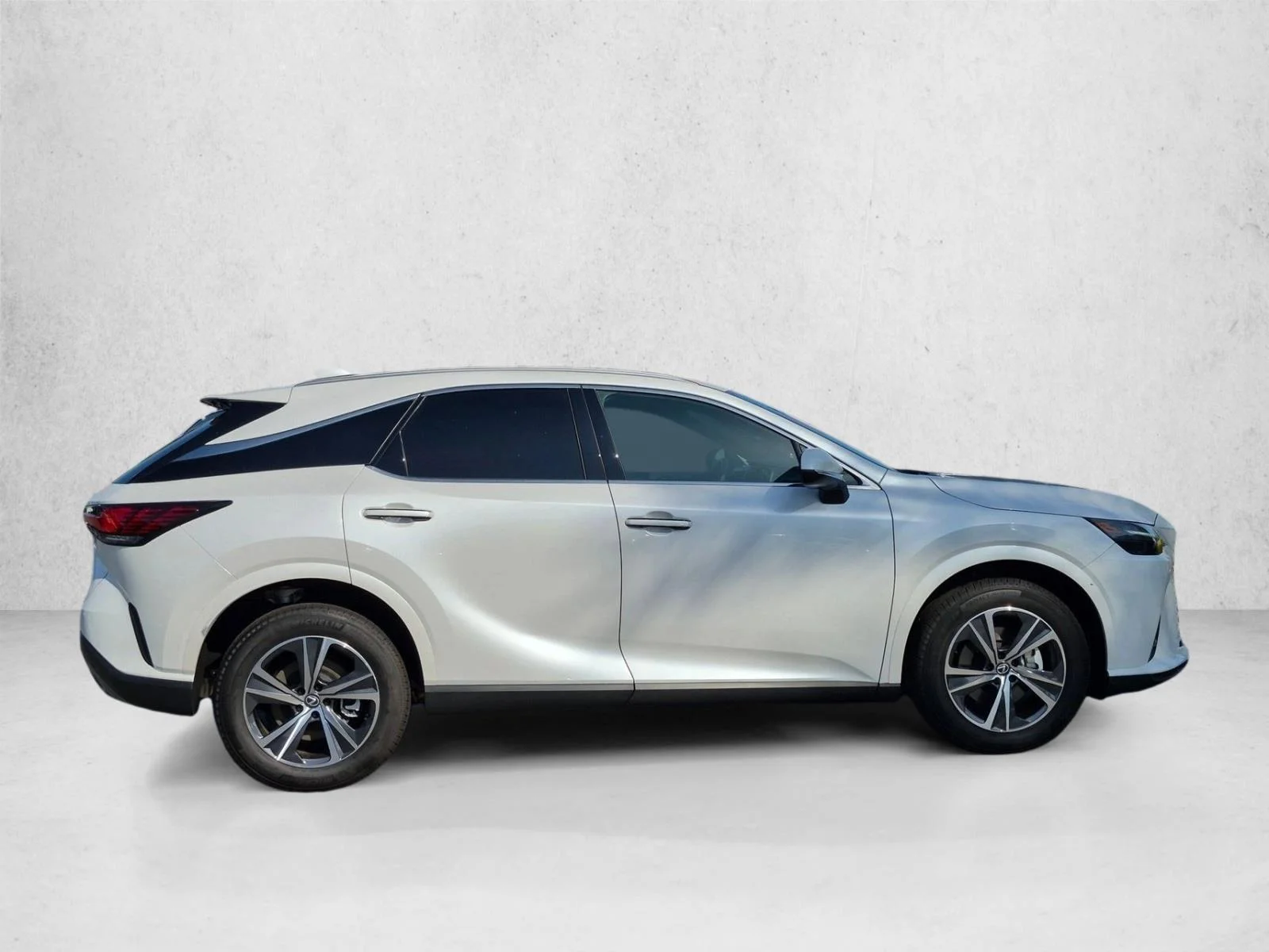 Certified Used 2025 Eminent White Pearl Lexus RX 350 image 6