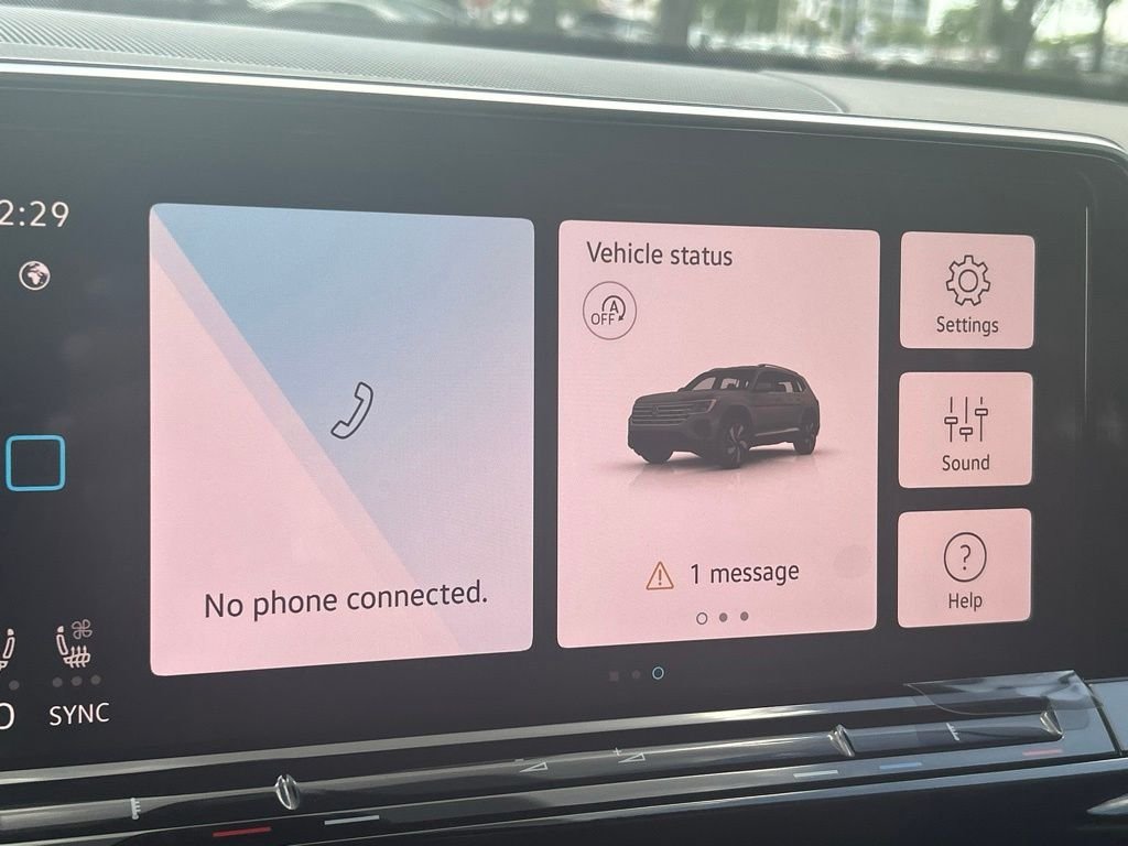 New 2026 Green Volkswagen 2.0T SE w/Technology image 17