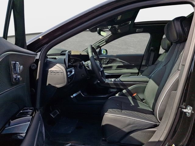 2026 Cadillac LYRIQ V Premium - Photo 13