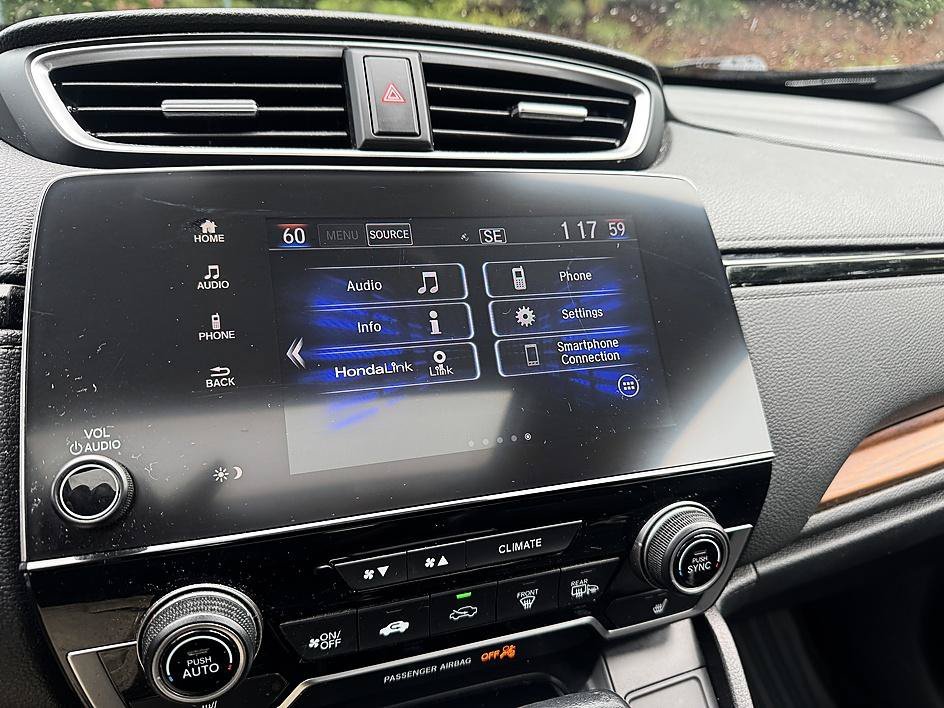 Used 2020 White Honda EX-L image 20