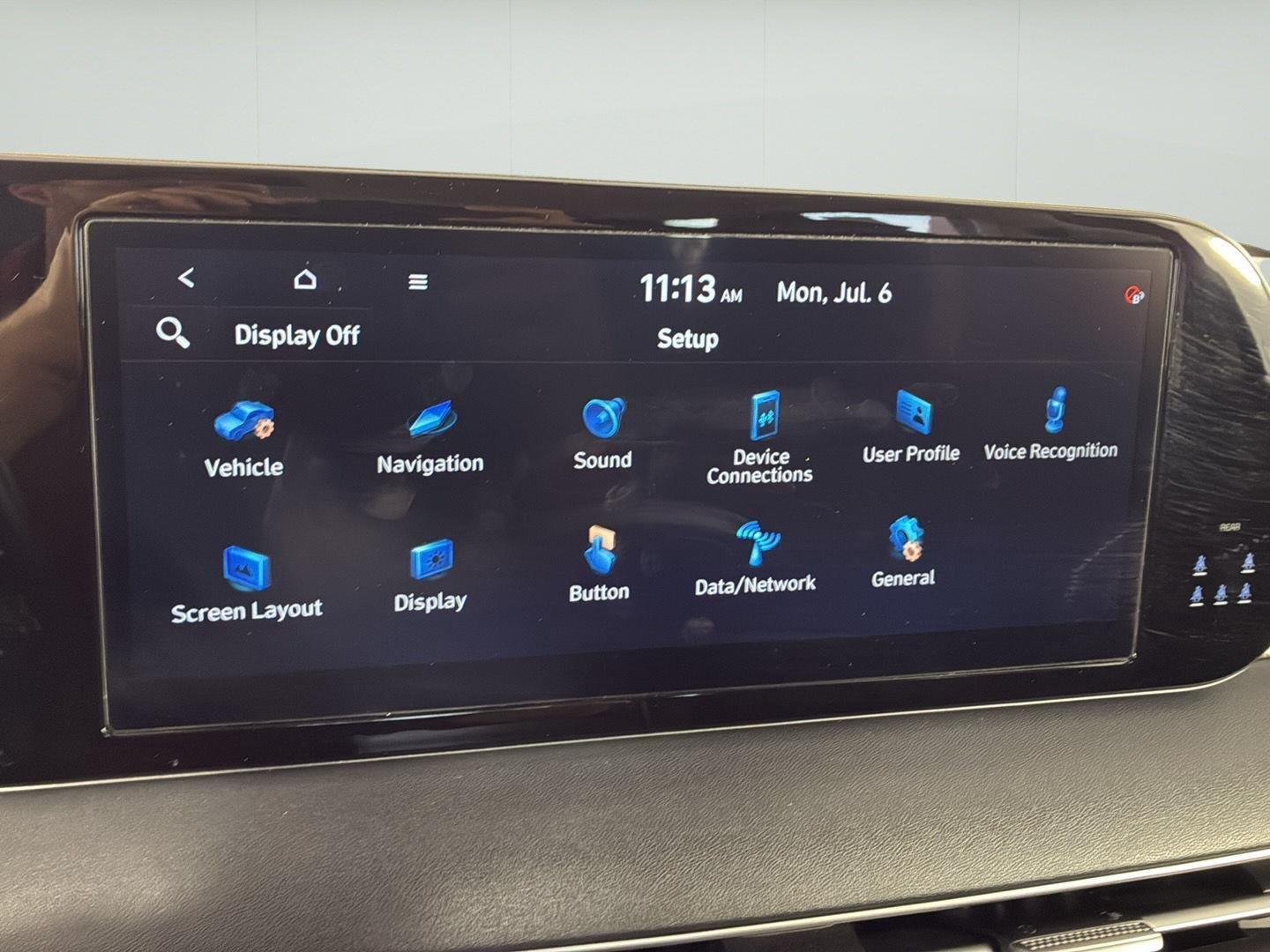 Used 2025 Moonlight Cloud Hyundai SEL image 31