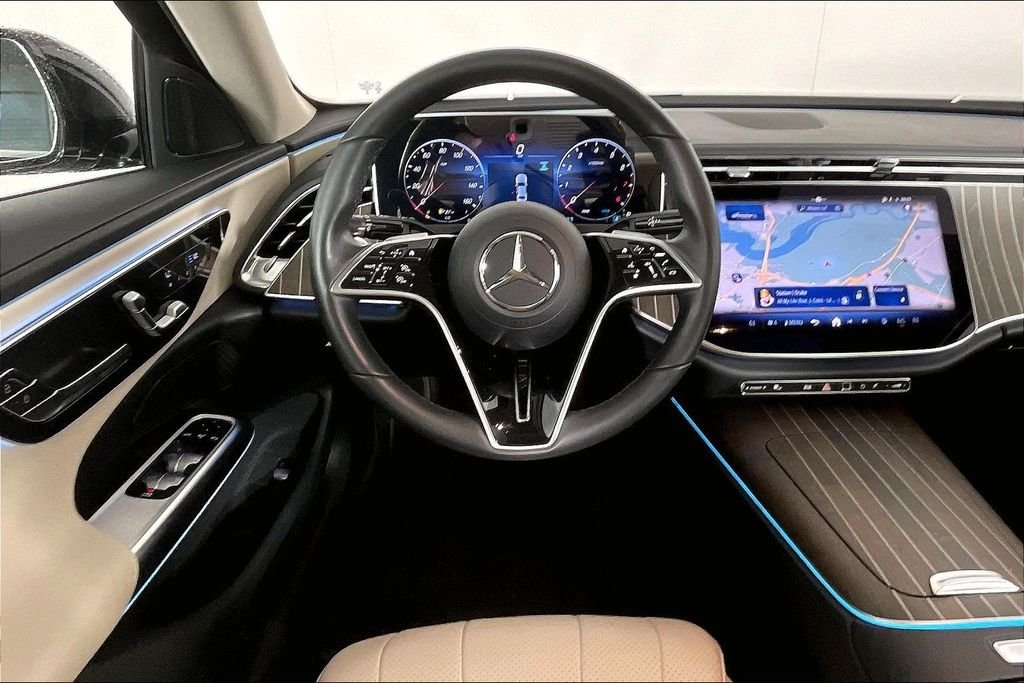 2025 Mercedes-Benz E-Class E350 - Photo 5