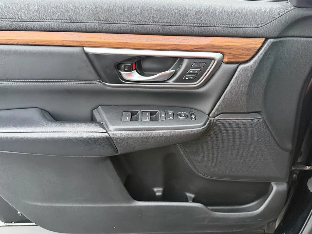 Used 2020 Black Honda EX-L image 34
