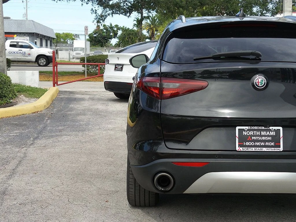 Used 2019 Black Alfa Romeo Base image 14