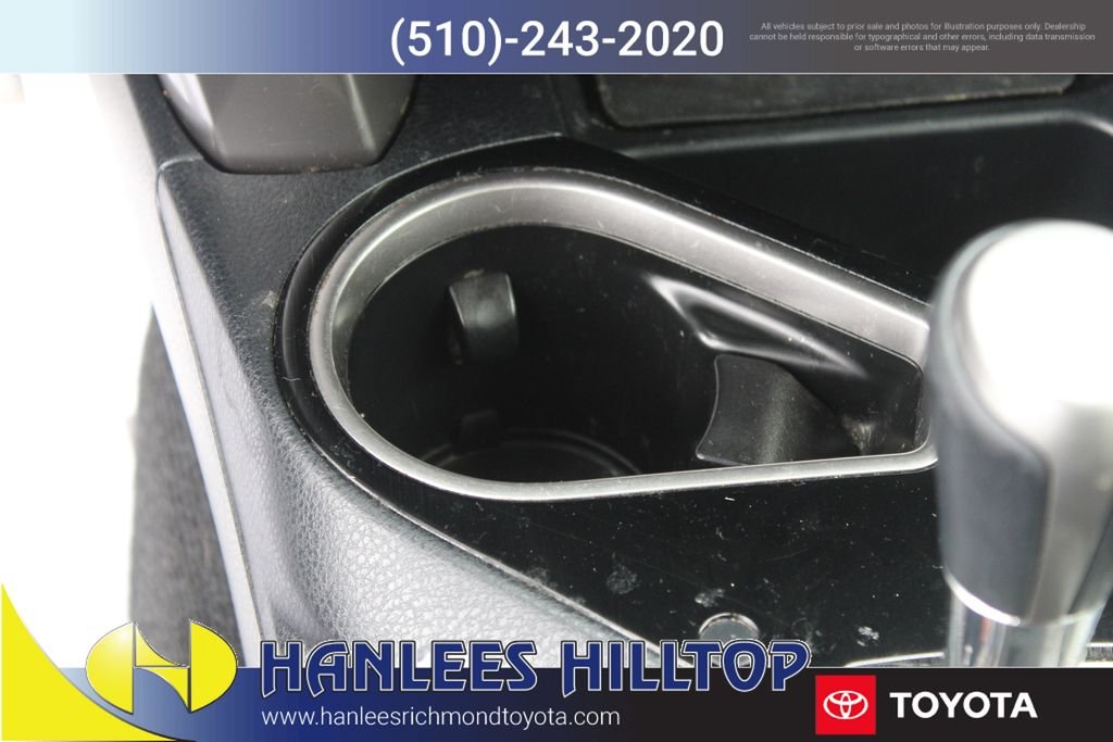 Used 2016  Toyota Limited image 23