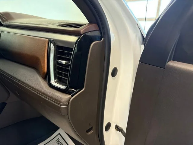 Used 2023 White GMC Denali image 43