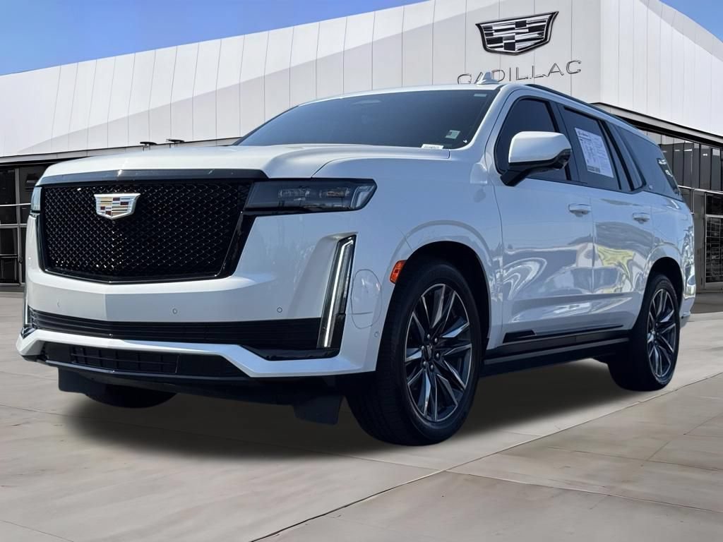 Used 2021 CRYSTAL WHITE TRICOAT Cadillac Sport Platinum image 4