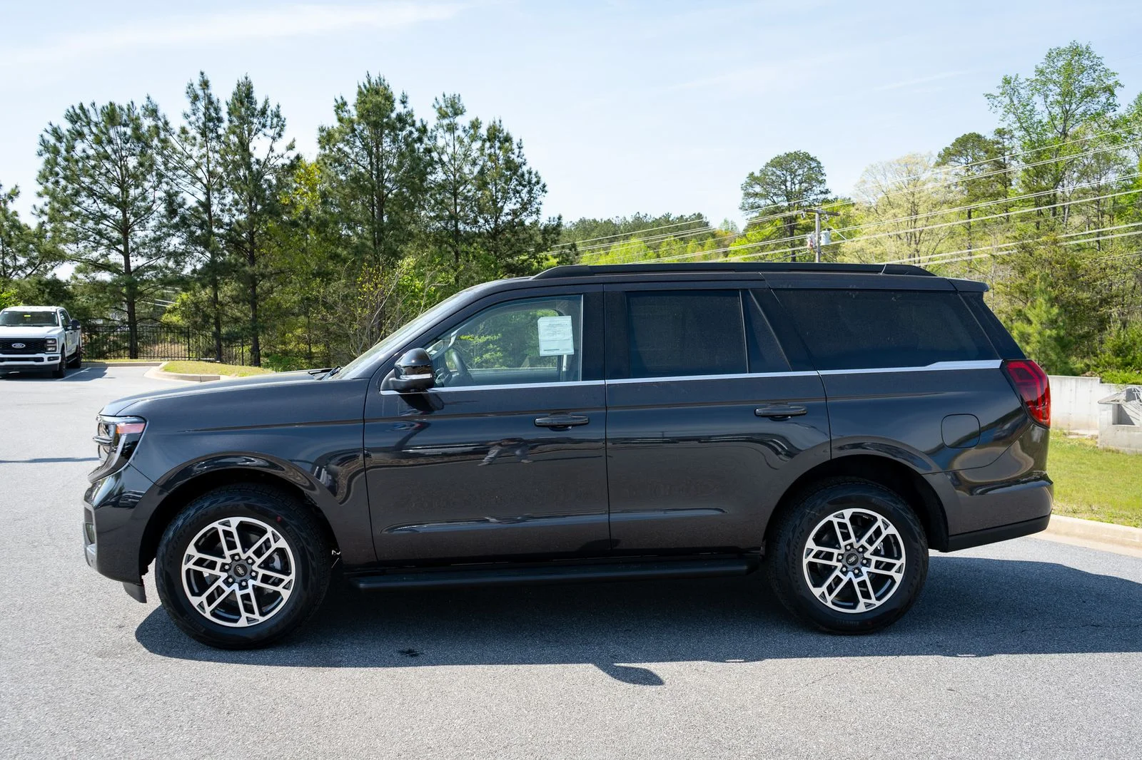 New 2026 Dark Matter Gray Metallic Ford Active image 5
