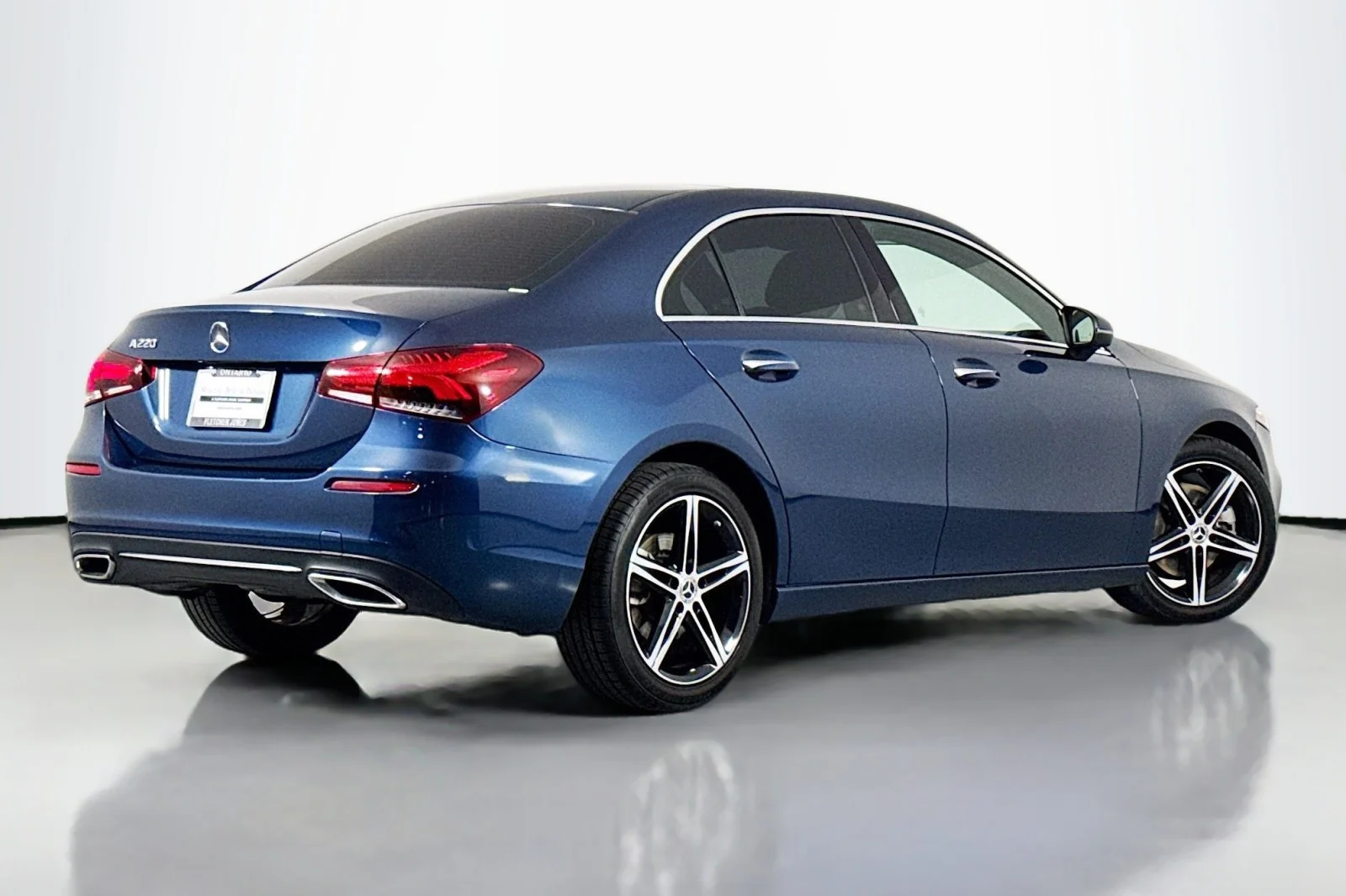 Used 2021 Denim Blue Metallic Mercedes-Benz A 220 image 12