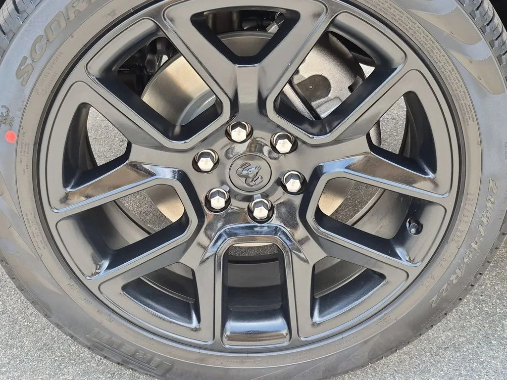 New 2026 Diamond Black Crystal Pearl-Coat Exterior Paint RAM Laramie image 9