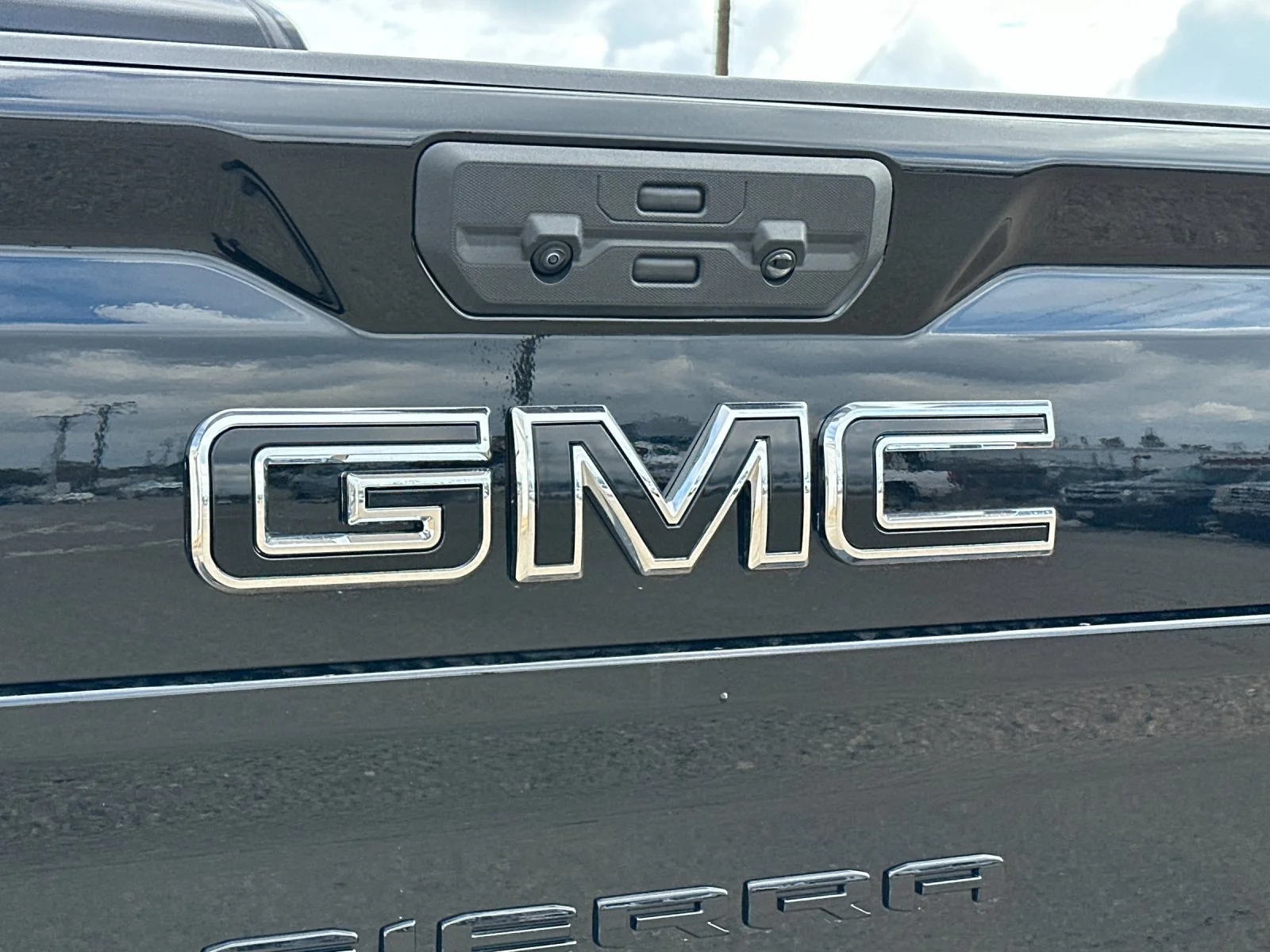 New 2026 Onyx Black GMC SLE DRW image 21