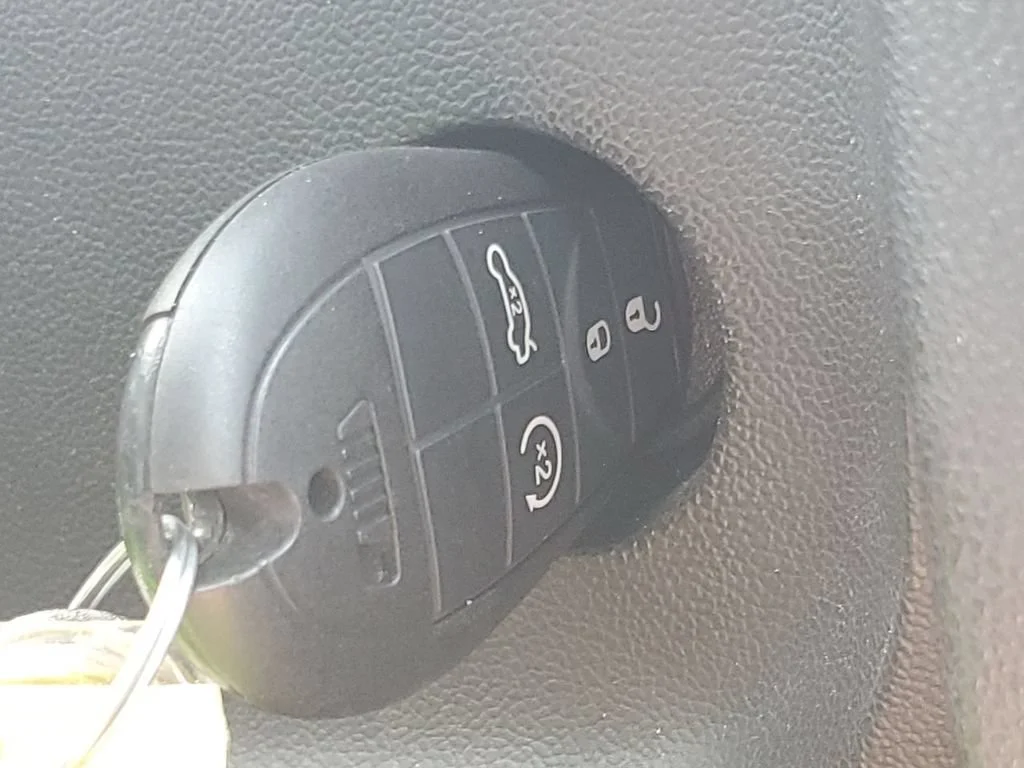 Used 2009 Black Dodge R/T image 41