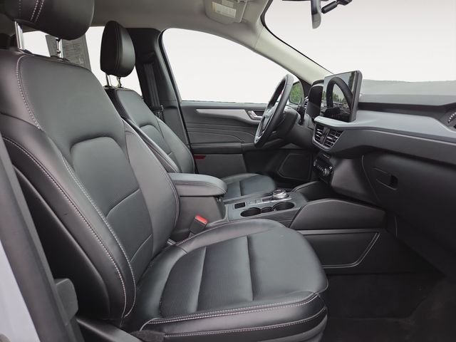 Used 2025 Silver Ford Platinum image 15