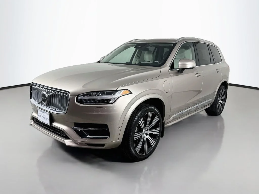 Certified Used 2024 Bright Dusk Metallic Volvo Ultimate image 1