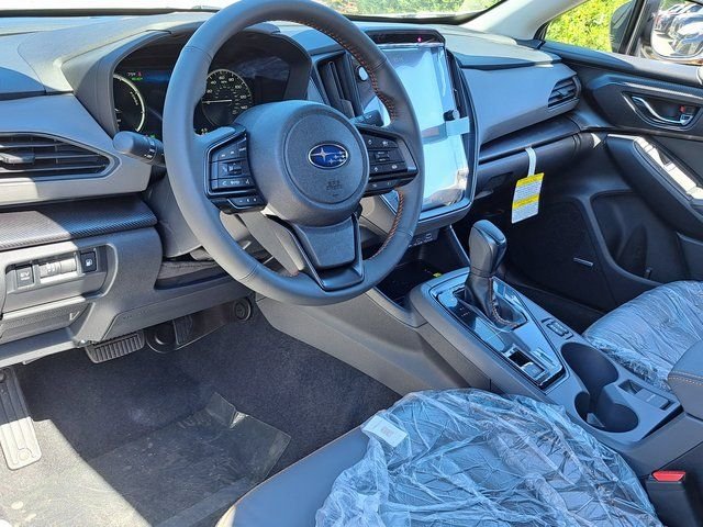 New 2026 CRYSTAL WHITE PEARL Subaru Limited Hybrid image 7