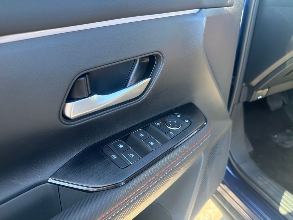 New 2026 Nissan Kicks SR 4D Sport Utility