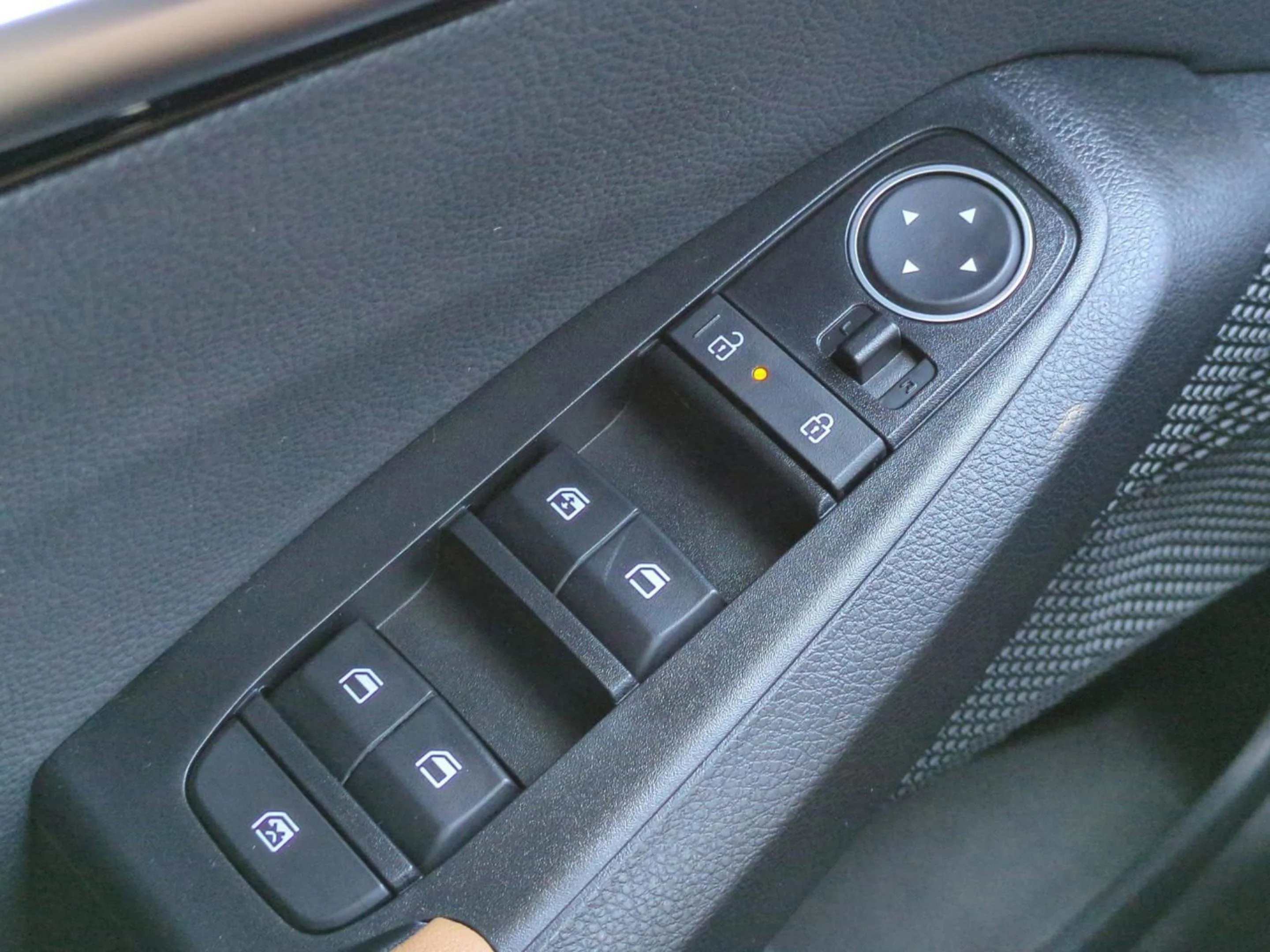 New 2026 Fusion Black Kia EX image 29