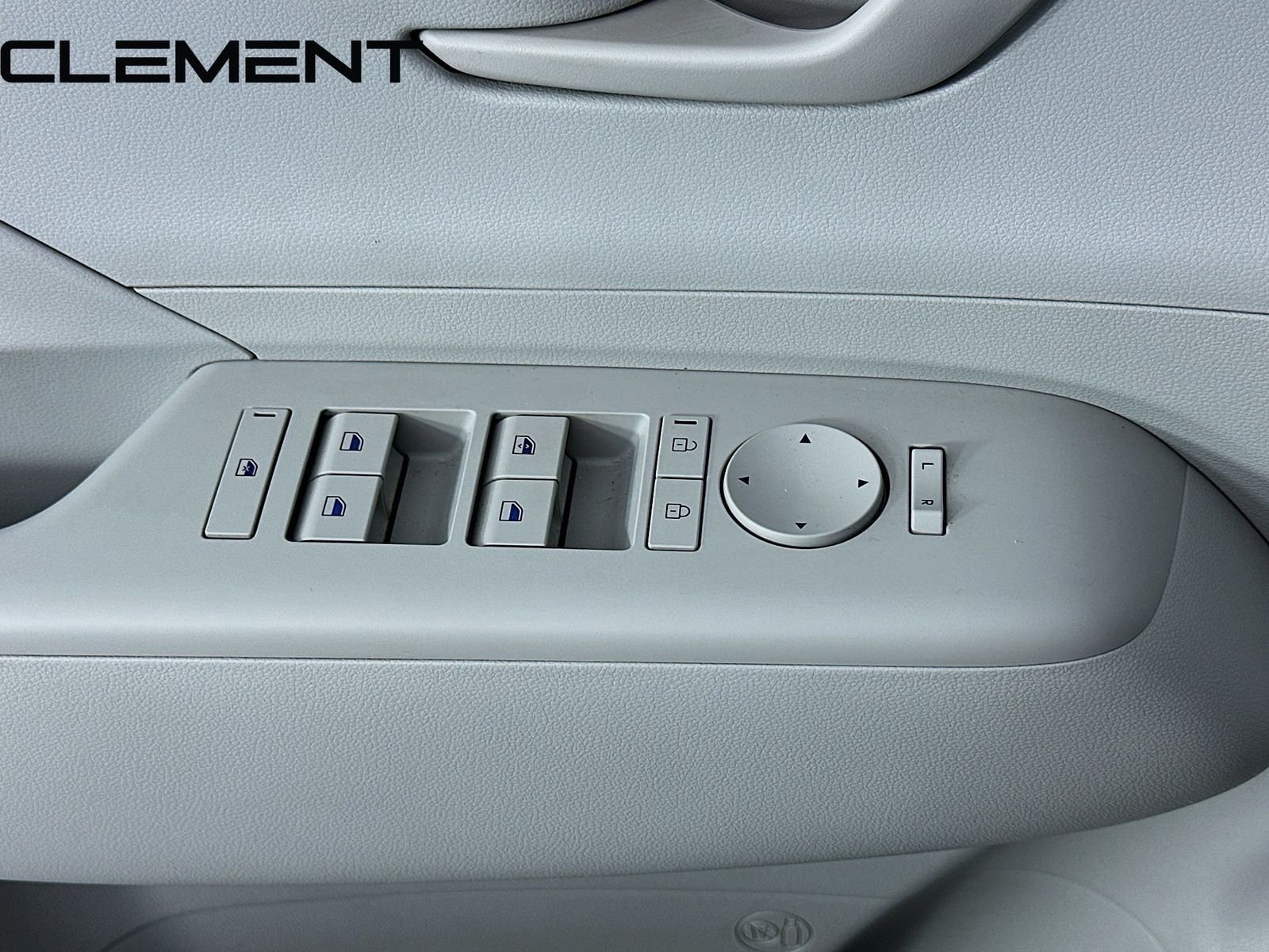 Certified Used 2025 Black Hyundai SEL image 24