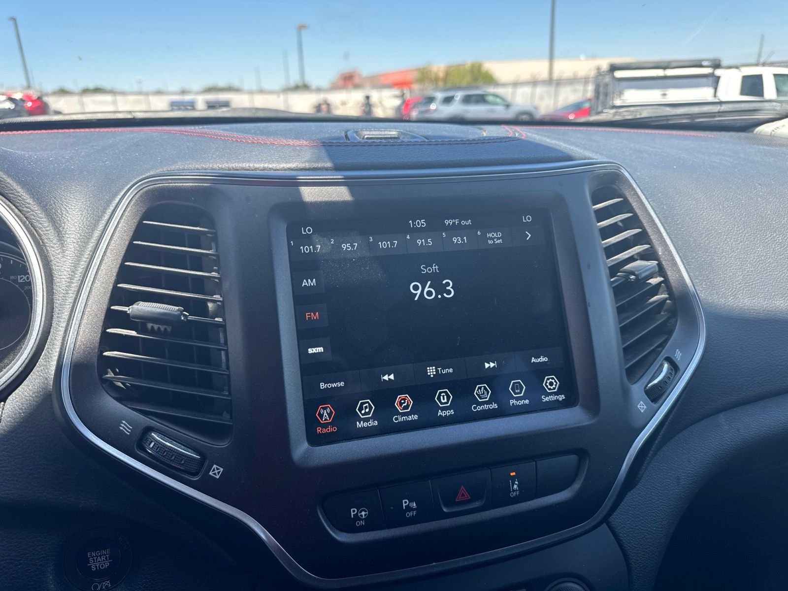 2021 Jeep Cherokee Trailhawk - Photo 12