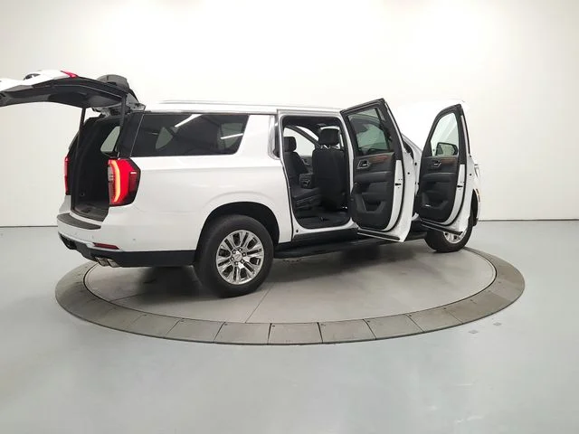 Used 2025 White GMC Denali image 16
