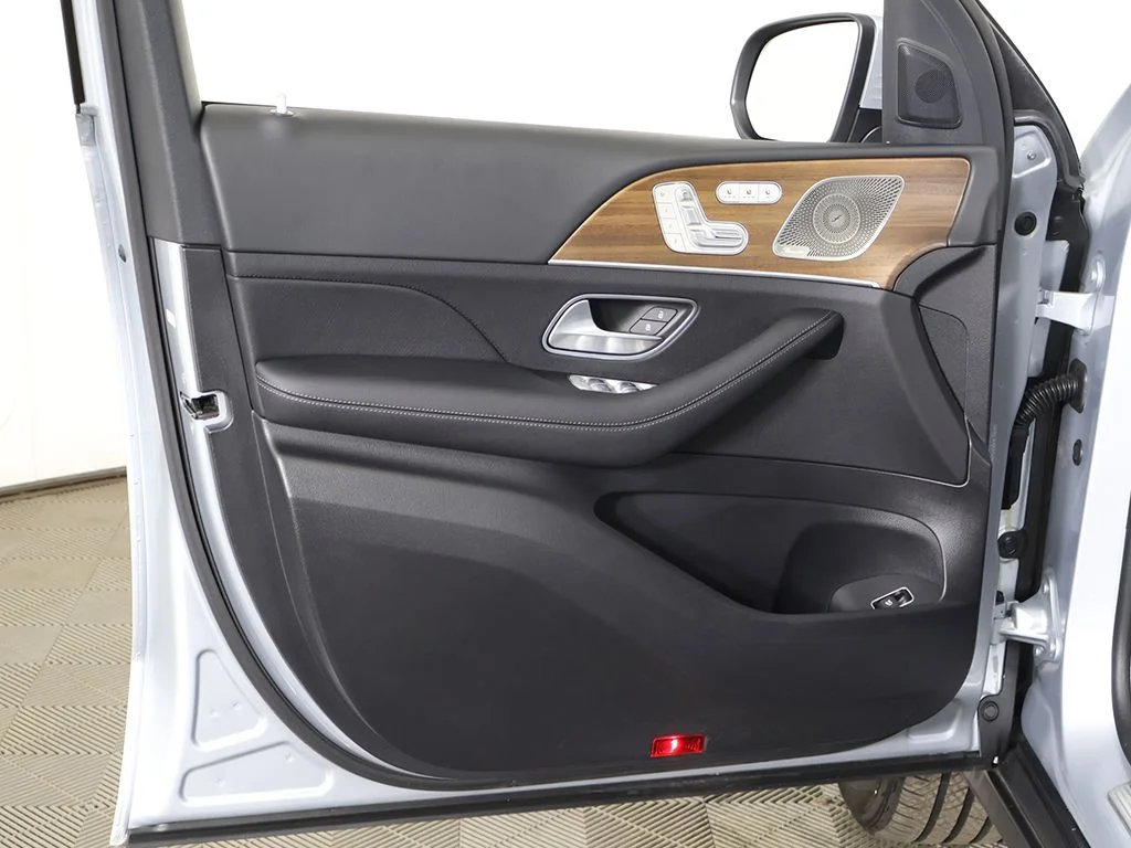 Used 2024 Cirrus Silver Metallic Mercedes-Benz GLE 350 image 28