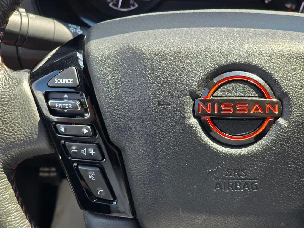 Used 2022 Gray Nissan PRO-X image 13