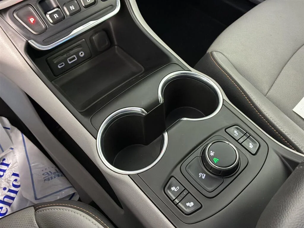 Used 2019 Quicksilver Metallic GMC SLT image 32