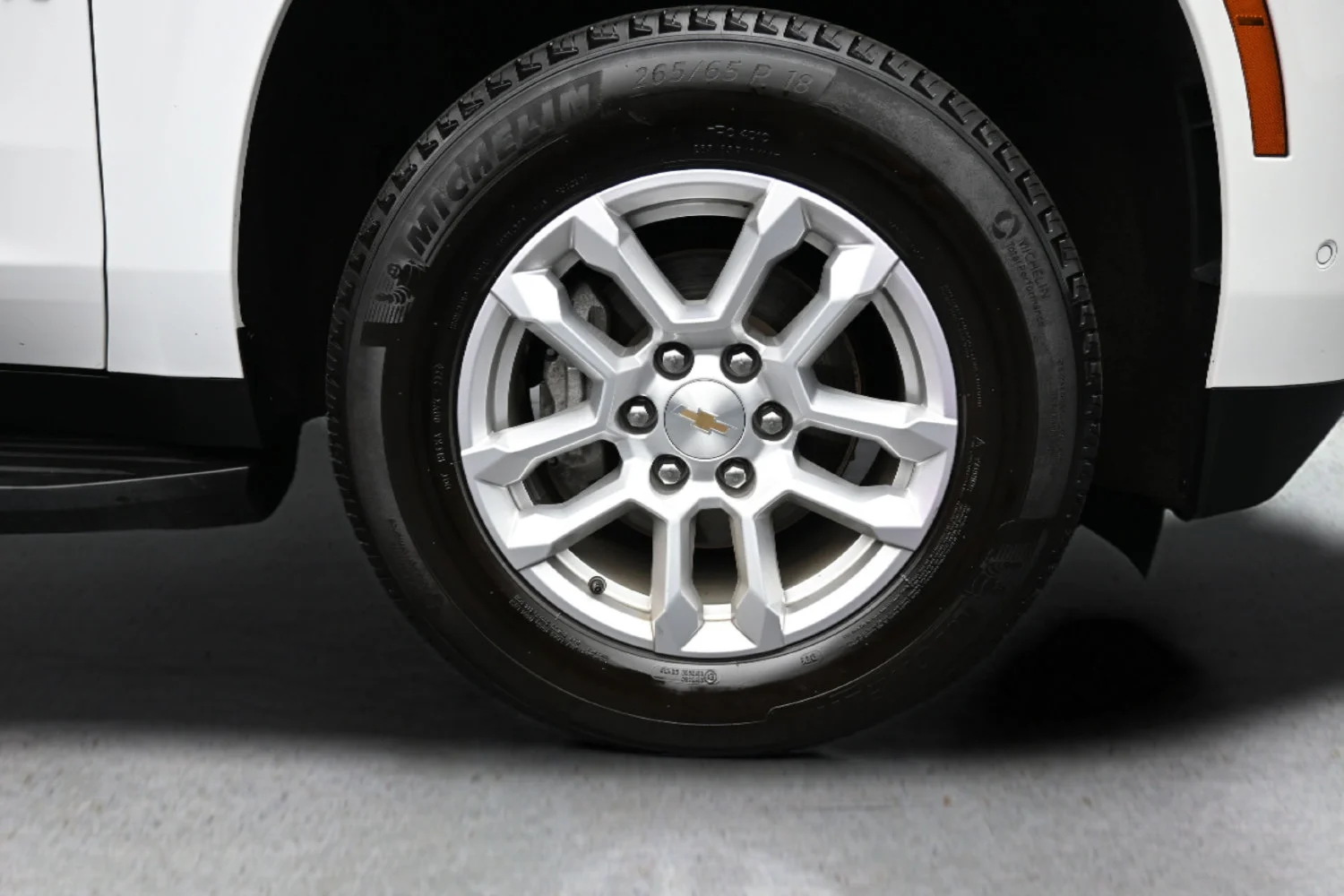 Used 2025 Summit White Chevrolet LT image 22
