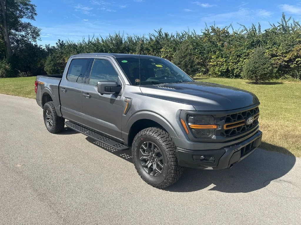 New 2026 Gray Ford Tremor image 1
