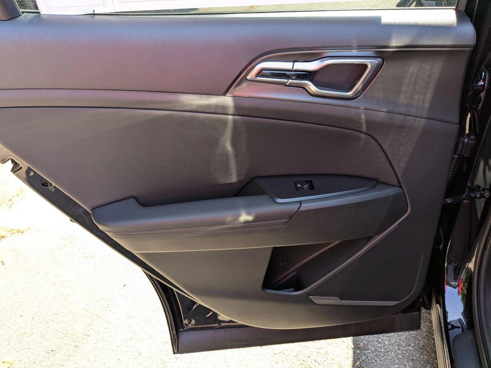 Used 2026 Fusion Black Kia EX image 25