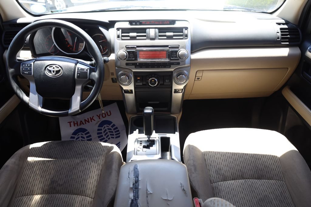 Used 2013 Blizzard Pearl Toyota SR5 image 18