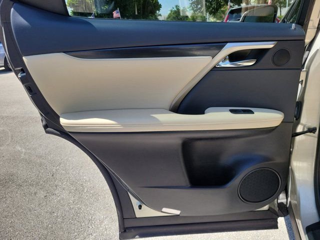 2021 Lexus RX 350 - Photo 10