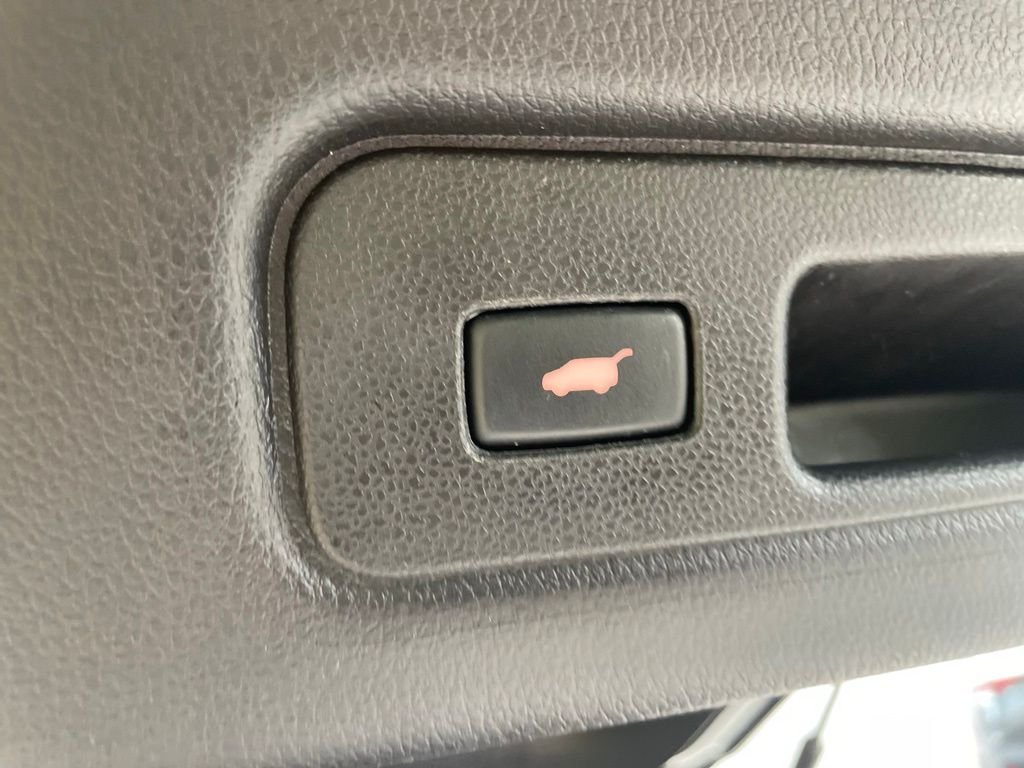 Used 2015  Acura Technology Package image 22
