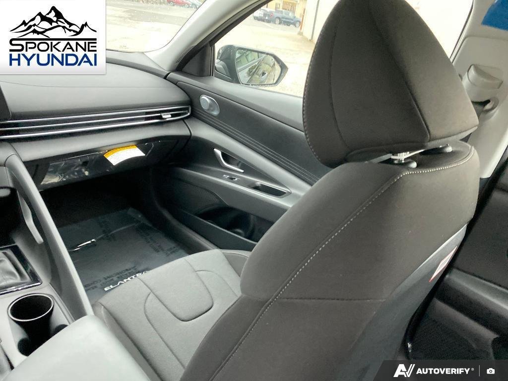 New 2026 Abyss Black Hyundai SE image 29