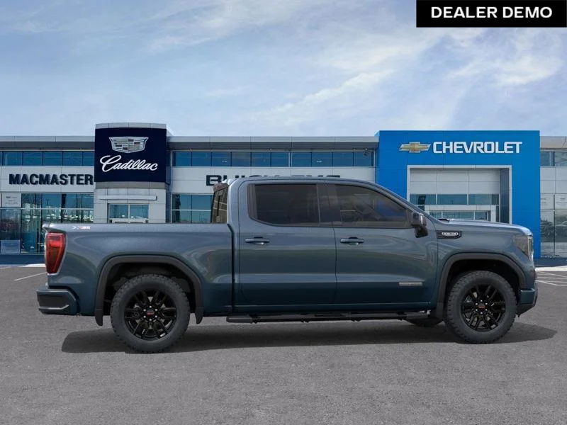 Used 2026  GMC Elevation image 5