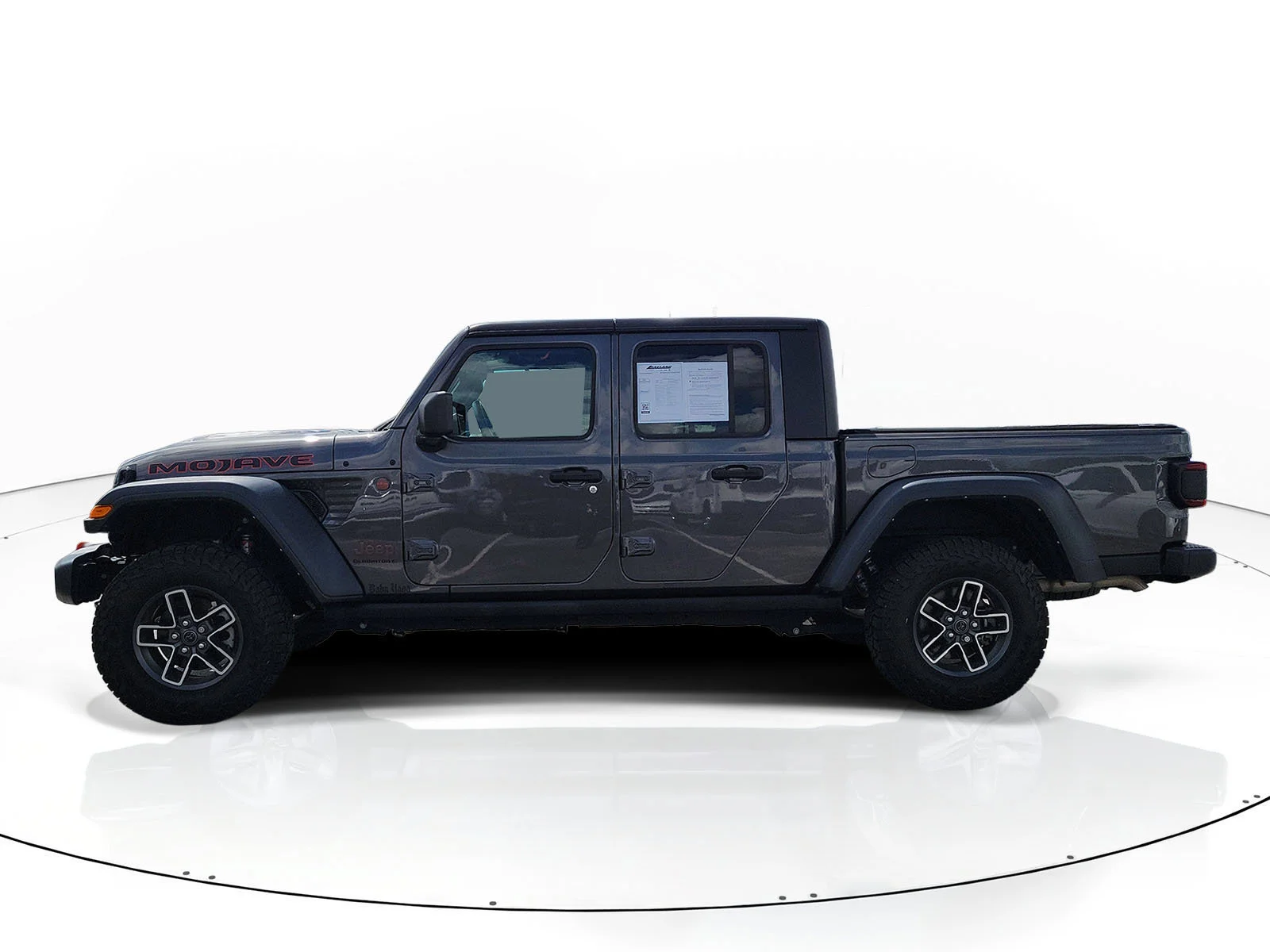Used 2024 Granite Crystal Metallic Clearcoat Jeep Mojave image 4