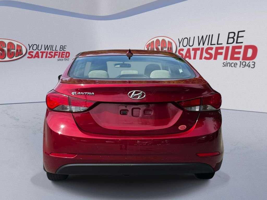 Used 2016 Red Hyundai Value Edition image 5